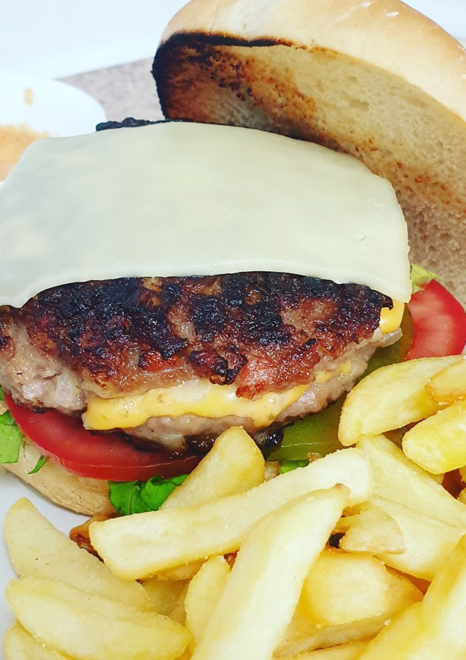 Una foto de Hamburguesa rellena de inspiracion sueca