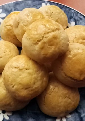 A picture of Chinese Almond Cookies.