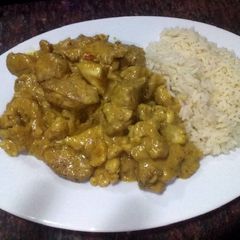 A picture of Chicken Curry with Rice.