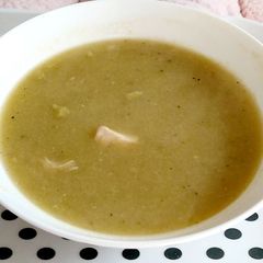 A picture of My Creamy Chicken, Leek & Potato Soup 😋.