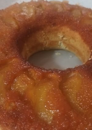 Una foto de Torta de manzana invertida