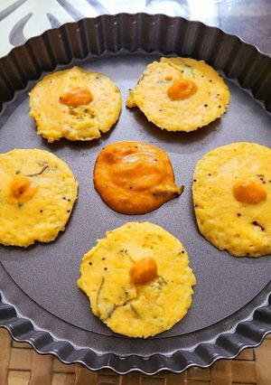 A picture of Cornmeal Idli.