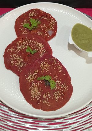 A picture of Healthy Beetroot Chana Sattu Mini Cheela.