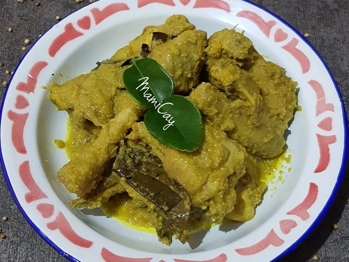 Langkah Mudah untuk Menyiapkan Resep Ayam Kampung Ungkep Bumbu Kuning yang Uenak Anti Ribet, Uenak Banget