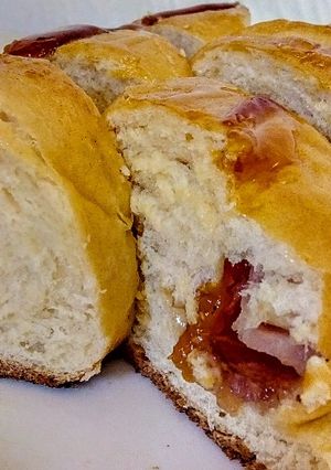 Una foto de HERRADURAS Rellenas de Dulce de Melocotón y Tocineta...!💝💟💓