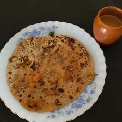 A picture of Mooli Paratha.