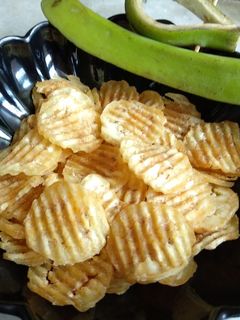 केले के चिप्स (kele ke chips recipe in hindi) रेसिपी मुख्य फोटो