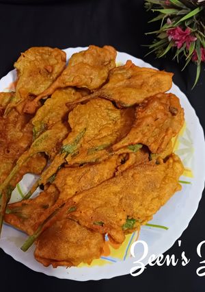 A picture of Crisp Spinach Leaf Fritters.