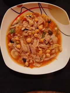 Una foto de Garbanzos con pollo!!!