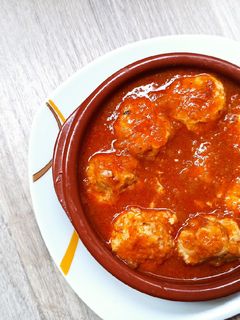 Una foto de Albóndigas de pollo en salsa vizcaína, en Thermomix