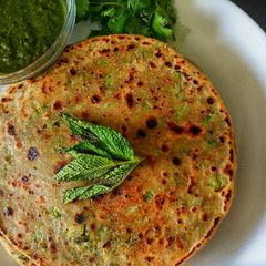 A picture of Broccoli Paratha.