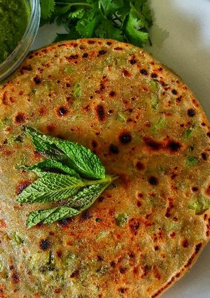 A picture of Broccoli Paratha.