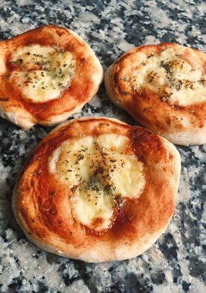 Una foto de Pizzas y pizzetas de masa madre