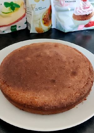 A picture of Keto sponge cake.