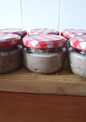 Una foto de Paté de perdiz y castañas asadas