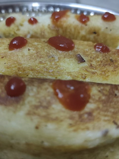 ப்ரெட் சன்னா சீஸ் ரோல் (Bread Channa Cheese Roll Recipe in Tamil) செய்முறை முக்கிய புகைப்படம்