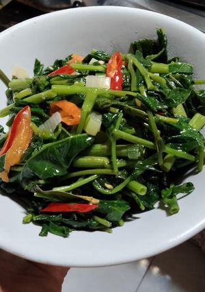Foto resep Tumis kangkung sederhana