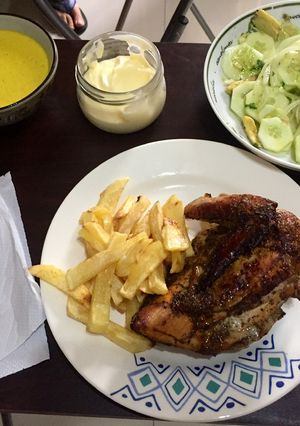 Una foto de Pollo a la brasa hecho en casa