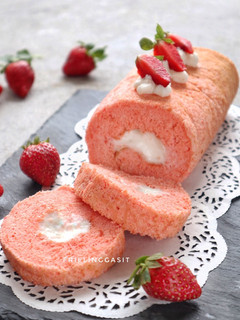 Foto resep Strawberry Japanese roll cake