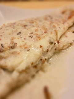 Una foto de 🐟Dorada a la Sal con salsa de yogur