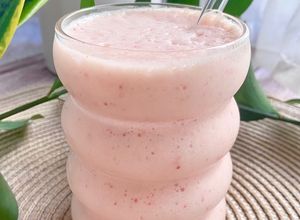 Foto principal de Batido de melocotón, fresas y melón