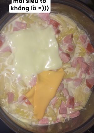 Hình của món Nui sốt kem phô mai.