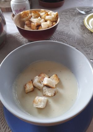 Karalábékrémleves recept fotója