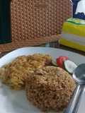 Nasi goreng telur dadar