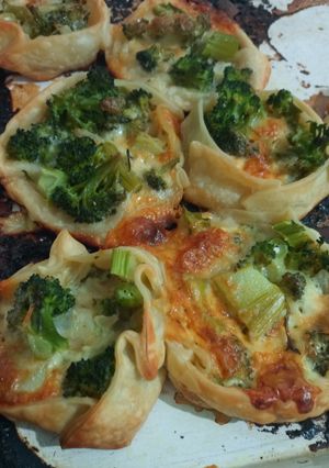 Una foto de Empanadas de brócoli 🥦