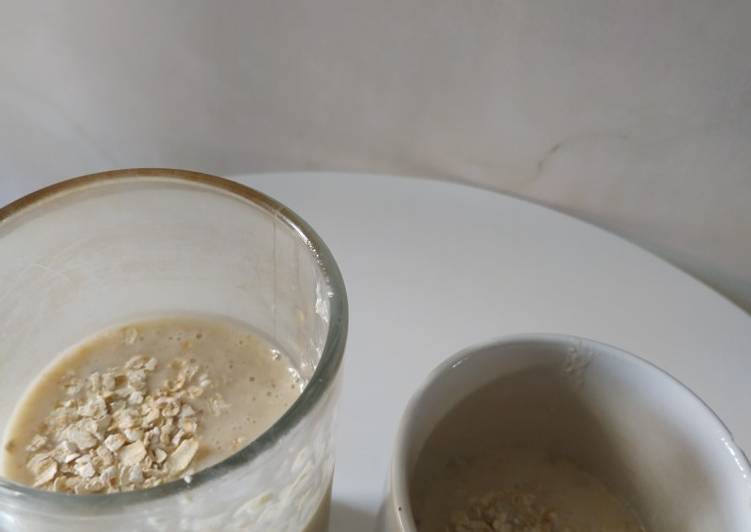 Bagaimana Membuat Overnight banana oat smoothies yang Bisa Manjain Lidah