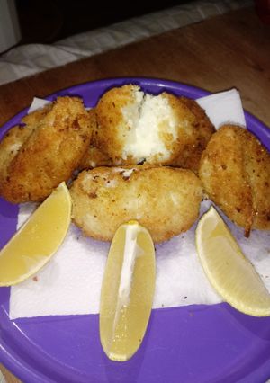 Una foto de Croquetas de arroz con queso 😋