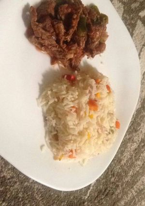 A picture of Rice served with Beef.