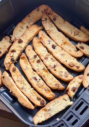 Hình của món Biscotti bằng nồi chiên không dầu.