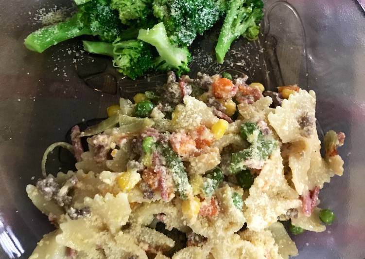 Resep Bekal anak~pasta alfredo &amp; salad brokoli Anti Gagal
