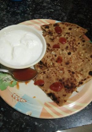 A picture of Stuffed Gobi Paratha.