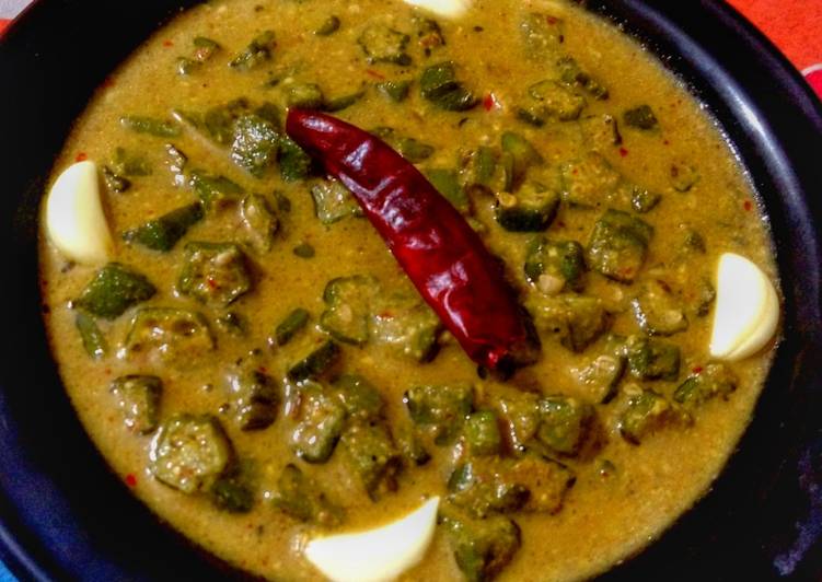 How to Make Speedy Dahi Garlic Bhindi