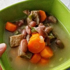 A picture of Sup Brenebon / Breine Bonen Soup.