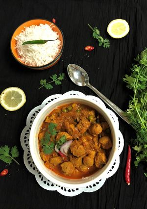 A picture of Soya Nuggets Curry.