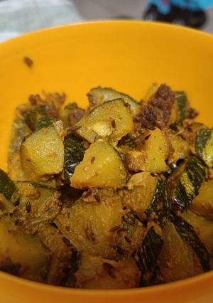 A picture of Chutney wale khatte meethe kaddu ki sabzi.