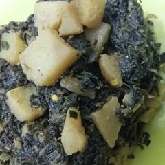 A picture of Methi saag with mustard paste.