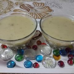 A picture of Italian mushroom soup.