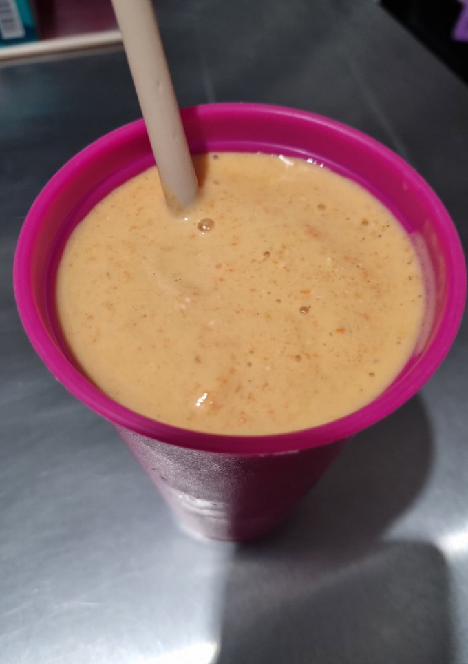 Una foto de Smoothie para desayuno (Papaya, mango y plátano)