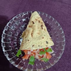 A picture of Papad cone chat.