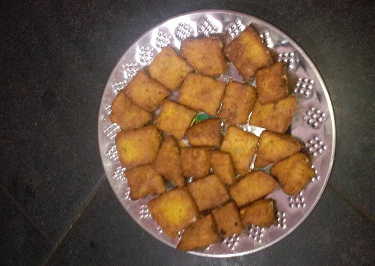 Recipe of Favorite Aloo besan snacks