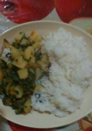 A picture of Rice and potatoes stew.
