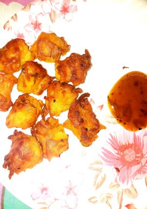 সিদ্ধ আলুর পেঁয়াজু পকোড়া (siddho aloor peyaju pakora recipe in Bengali) রেসিপির প্রধান ছবি