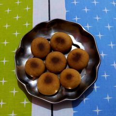 A picture of Salty Biscuits.
