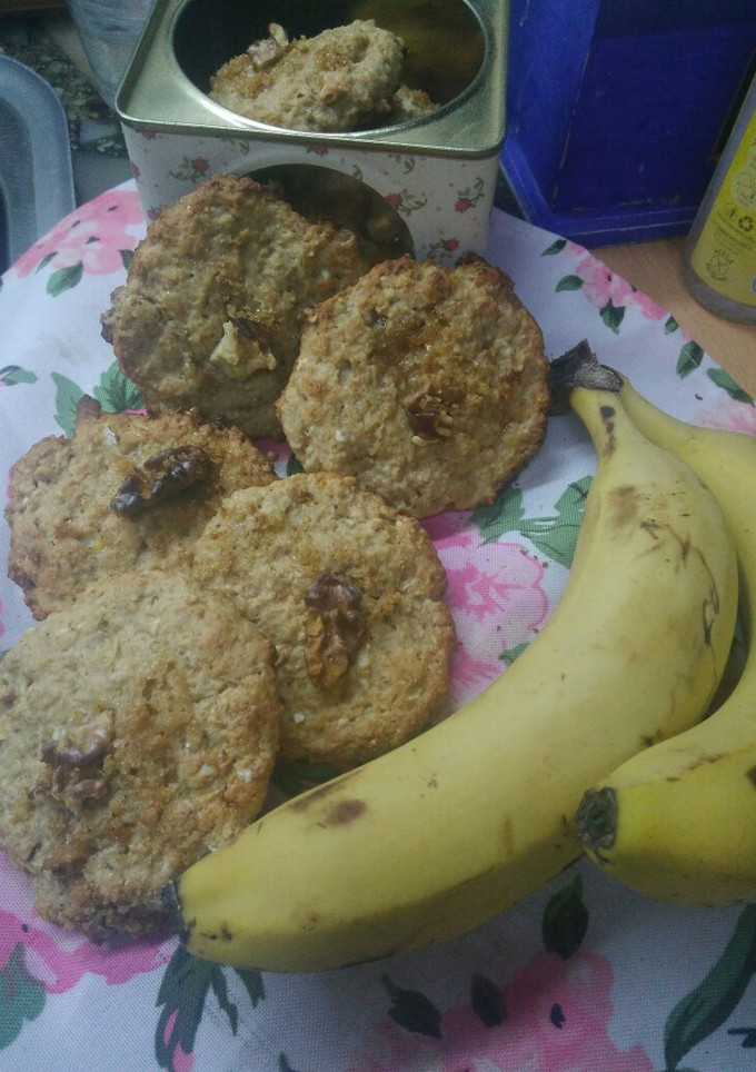 Una foto de Cookies integrales de banana🍌🍌🍪🍪