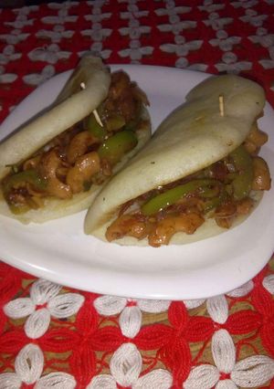 A picture of Tangy pasta stuffed kulcha.