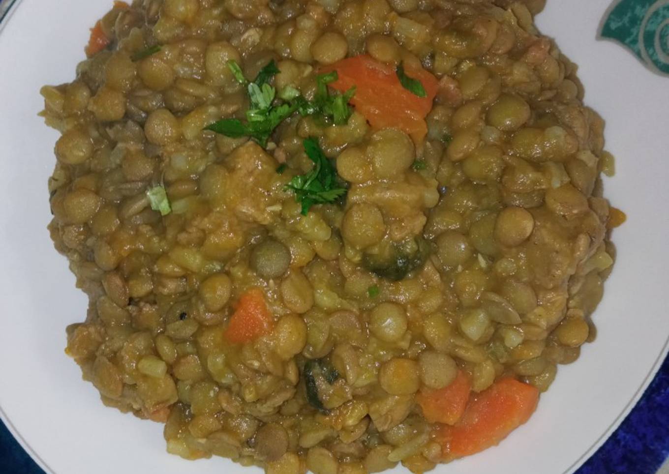 Guiso de Lentejas con Carne y Longaniza o Chorizo
